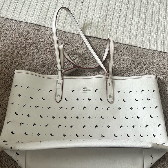 Coach white laser cut tote - Picture 1 of 8